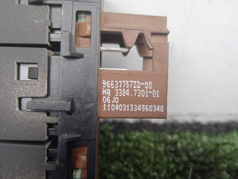 Recambio de interruptor para citroën c5 berlina 2.0 hdi fap referencia OEM IAM 96637757ZD  