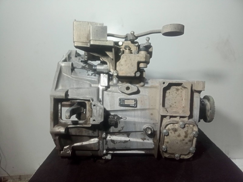 Recambio de caja cambios para iveco eurocargo 100e18 e5 referencia OEM IAM   6 VELOCIDADES