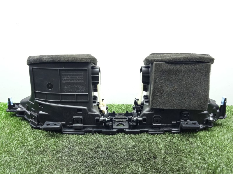 Recambio de aireador delantero central para hyundai i30 fastback (pde, pden) 2.0 n referencia OEM IAM SIN REFERENCIA  