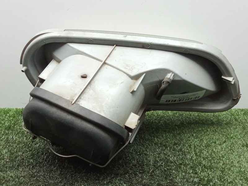 Recambio de faro antiniebla izquierdo para peugeot 406 (8b) 2.1 td 12v referencia OEM IAM   