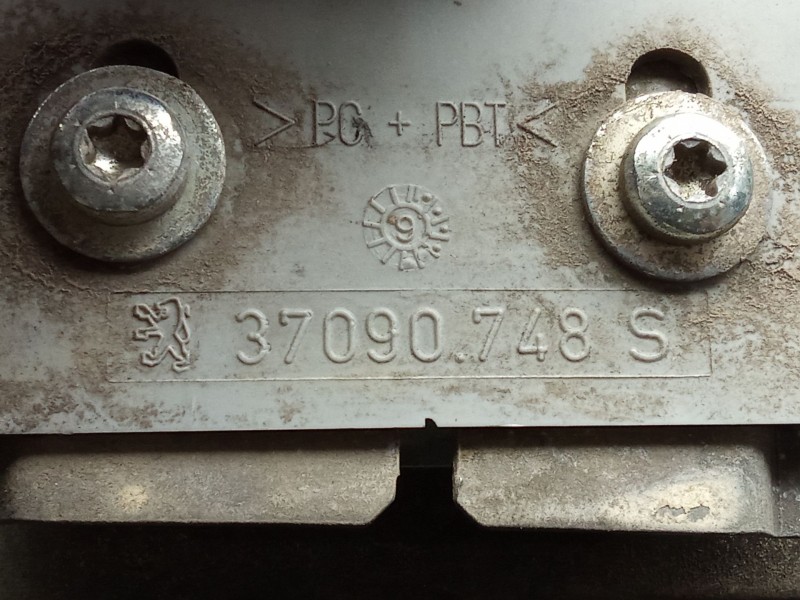 Recambio de faro antiniebla izquierdo para peugeot 406 (8b) 2.1 td 12v referencia OEM IAM   