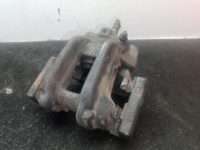 Recambio de pinza freno trasera derecha para bmw 4 descapotable (f33, f83) 420 d referencia OEM IAM W09082 - 024T  