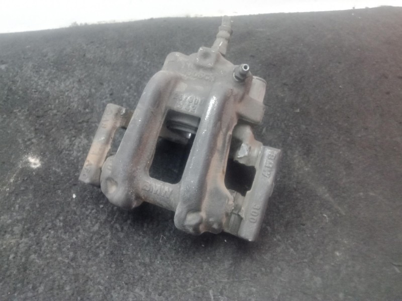 Recambio de pinza freno trasera derecha para bmw 4 descapotable (f33, f83) 420 d referencia OEM IAM W09082 - 024T  