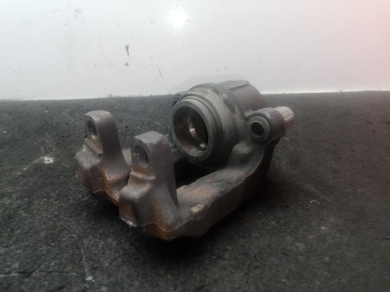 Recambio de pinza freno delantera derecha para bmw 4 descapotable (f33, f83) 420 d referencia OEM IAM W09209 - 288T  