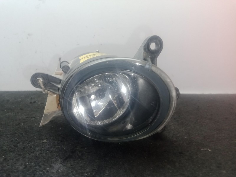 Recambio de faro antiniebla derecho para audi a4 b6 descapotable (8h7) 2.5 tdi referencia OEM IAM 0305066002  