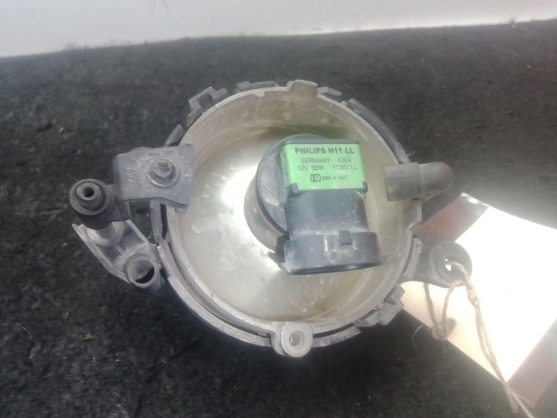 Recambio de faro antiniebla derecho para audi a4 b6 descapotable (8h7) 2.5 tdi referencia OEM IAM 0305066002  