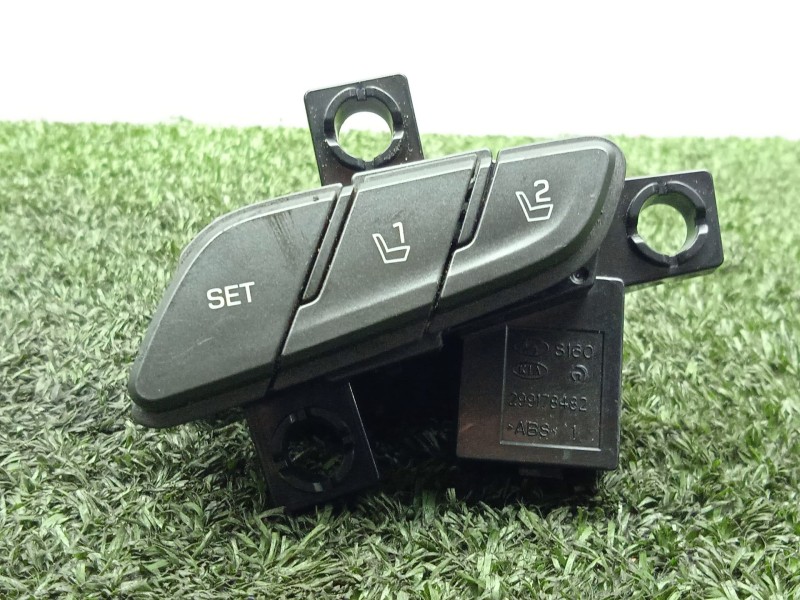 Recambio de mando multifuncion para hyundai i30 fastback (pde, pden) 2.0 n referencia OEM IAM 93250G3000PMP  