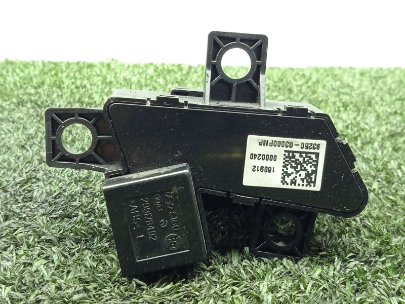 Recambio de mando multifuncion para hyundai i30 fastback (pde, pden) 2.0 n referencia OEM IAM 93250G3000PMP  