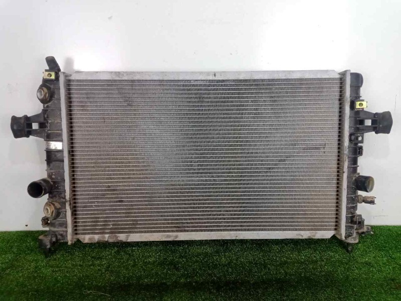 Recambio de radiador agua para opel astra h berlina 1.6 16v referencia OEM IAM 13145211 350X600X15 ALUMINIO