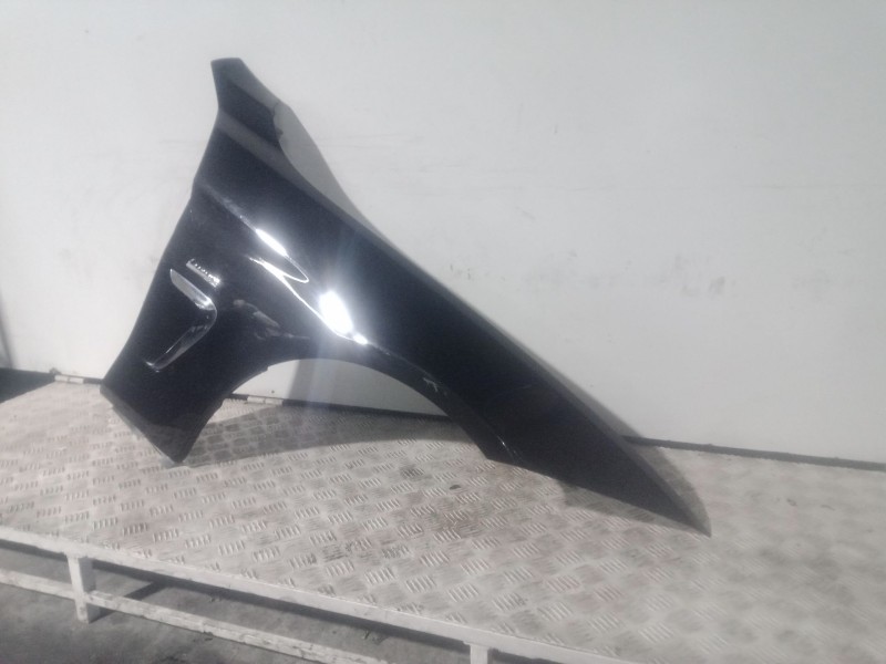 Recambio de aleta delantera derecha para bmw 4 descapotable (f33, f83) 420 d referencia OEM IAM   NEGRO