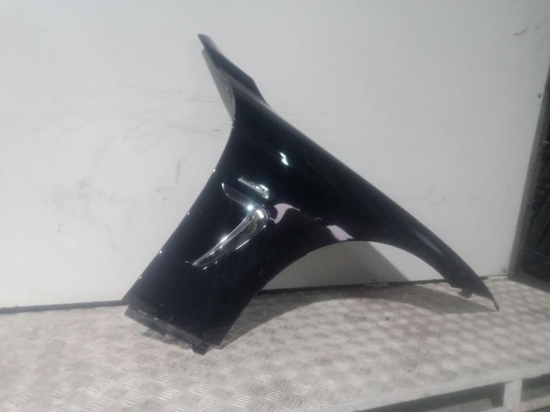 Recambio de aleta delantera derecha para bmw 4 descapotable (f33, f83) 420 d referencia OEM IAM   NEGRO