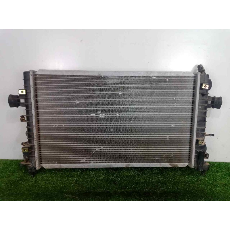 Recambio de radiador agua para opel astra h berlina 1.6 16v referencia OEM IAM 13145211 350X600X15 ALUMINIO