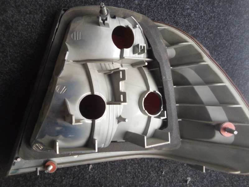 Recambio de piloto trasero izquierdo para bmw serie 3 berlina (e46) 320d referencia OEM IAM  98-01 - EXTERIOR AMBAR