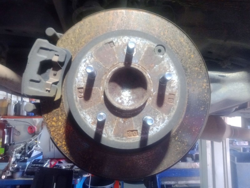 Recambio de mangueta trasera derecha para mitsubishi asx (ga_w_) 1.8 di-d 4wd (ga6w) referencia OEM IAM   