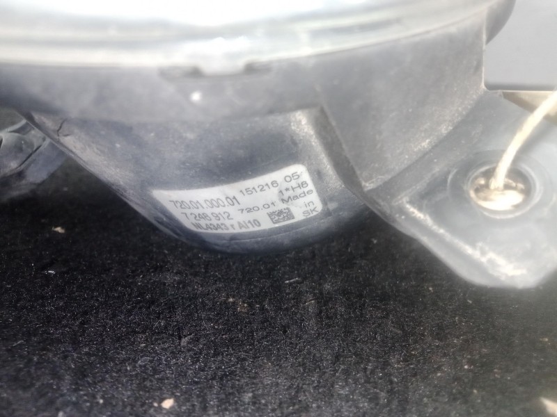 Recambio de faro antiniebla derecho para bmw 4 descapotable (f33, f83) 420 d referencia OEM IAM 7200100001 - 7248912 - 15121605 