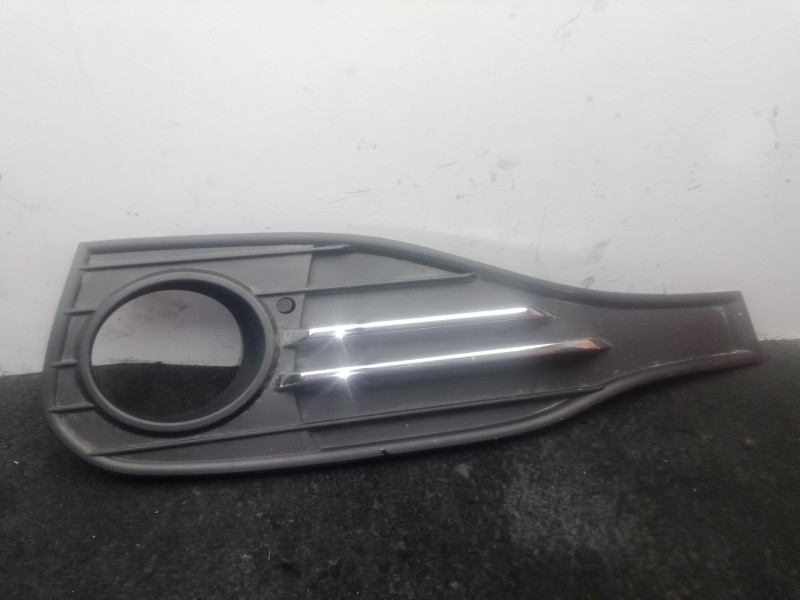 Recambio de rejilla paragolpes derecha para bmw 4 descapotable (f33, f83) 420 d referencia OEM IAM 51117309624  