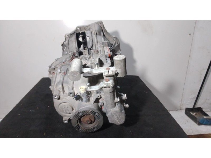 Recambio de caja cambios para iveco daily iv caja/chasis 65c18 referencia OEM IAM   6 VELOCIDADES