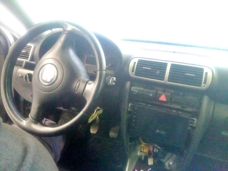 seat toledo ii (1m2) del año 2004