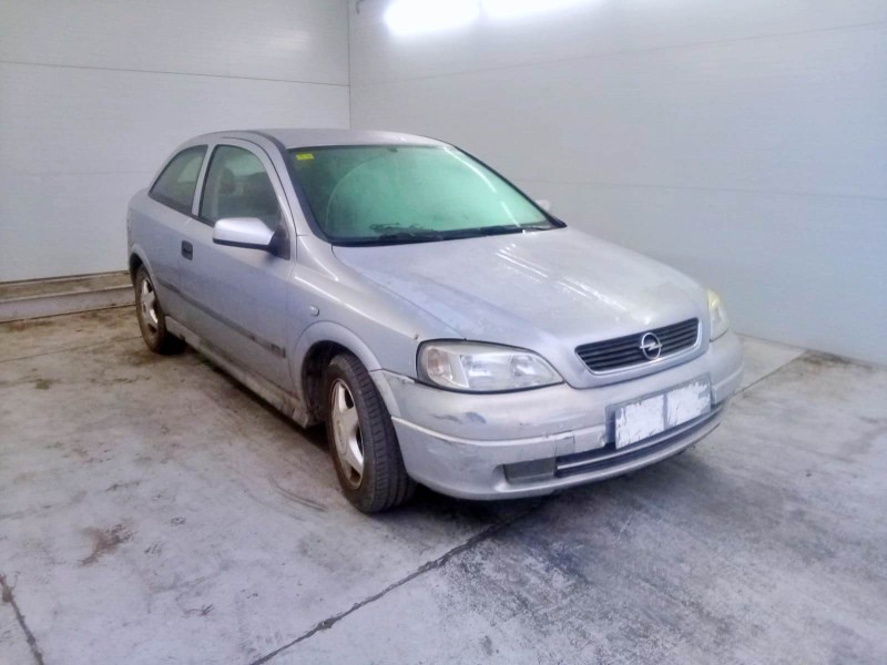 opel astra g hatchback (t98) del año 2001
