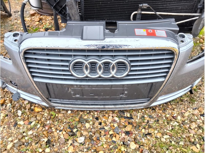 Recambio de paragolpes delantero para audi a4 b7 (8ec) 2.0 referencia OEM IAM   