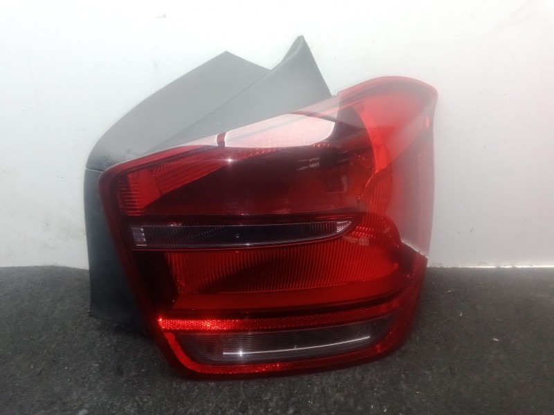 Recambio de piloto trasero derecho para bmw 1 (f20) 116 d referencia OEM IAM .  