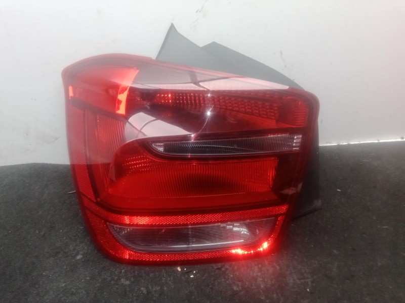 Recambio de piloto trasero izquierdo para bmw 1 (f20) 116 d referencia OEM IAM .  