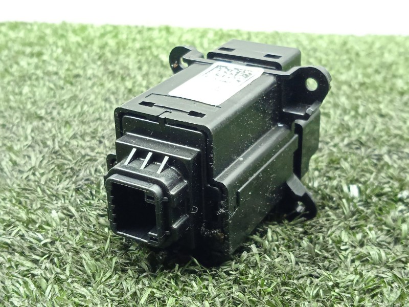 Recambio de warning para hyundai i30 fastback (pde, pden) 2.0 n referencia OEM IAM 93730G3100 1.CONECTOR 