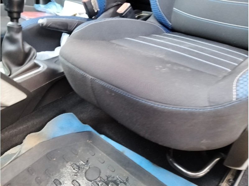 Recambio de asiento delantero izquierdo para dacia duster (hm_) 1.5 dci 115 4x4 referencia OEM IAM   