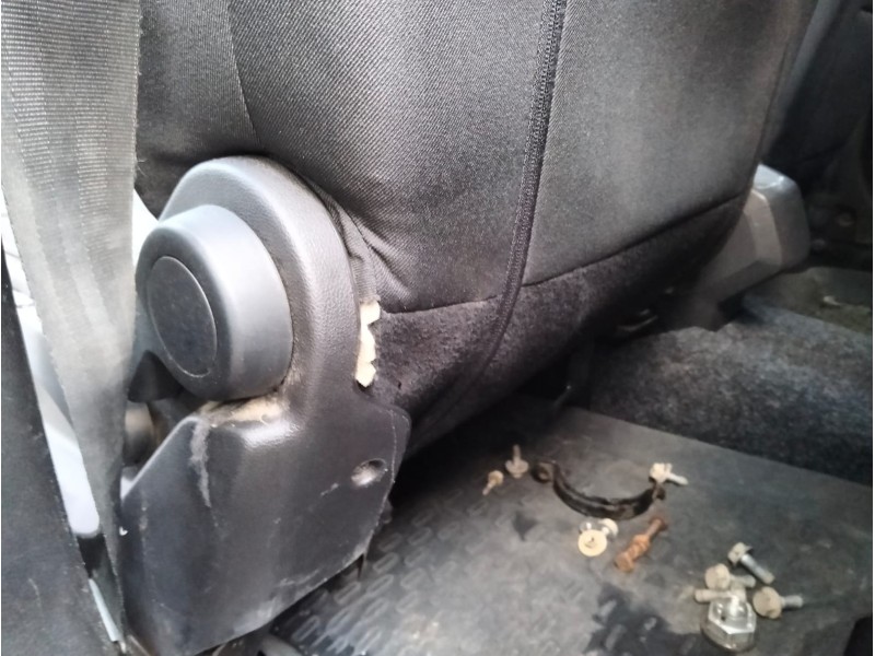 Recambio de asiento delantero izquierdo para dacia duster (hm_) 1.5 dci 115 4x4 referencia OEM IAM   