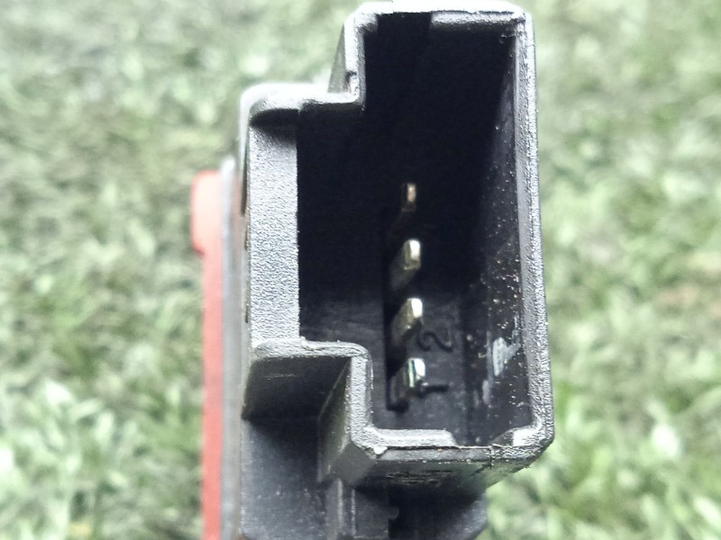 Recambio de warning para iveco daily iv caja/chasis 65c18 referencia OEM IAM 69501526 4.PINES 