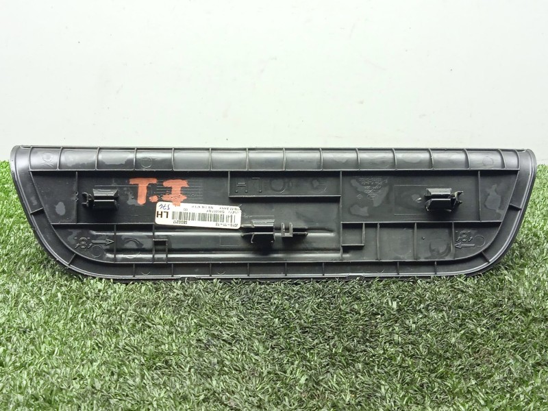 Recambio de moldura para hyundai i30 fastback (pde, pden) 2.0 n referencia OEM IAM 85877G4600  