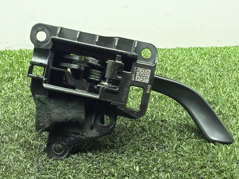 Recambio de maneta interior delantera izquierda para hyundai i30 fastback (pde, pden) 2.0 n referencia OEM IAM SIN REFERENCIA  