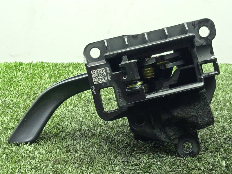 Recambio de maneta interior delantera derecha para hyundai i30 fastback (pde, pden) 2.0 n referencia OEM IAM SIN REFERENCIA  