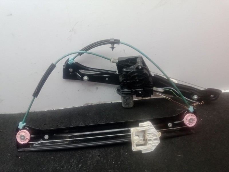Recambio de elevalunas delantero derecho para bmw 1 (f20) 116 d referencia OEM IAM 13262410 - 724256206 - 71015003 - 5YY0568 LAM