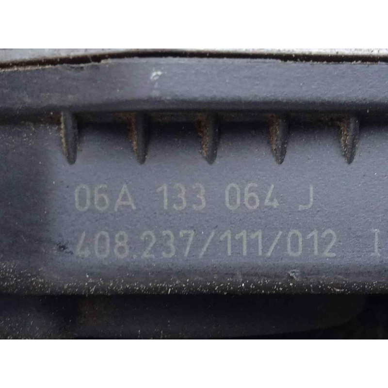 Recambio de caja mariposa para volkswagen golf iv berlina (1j1) 1.6 referencia OEM IAM 06A133064J  