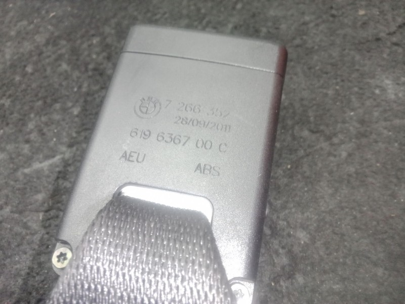Recambio de enganche cinturon trasero izquierdo para bmw 1 (f20) 116 d referencia OEM IAM 7266352 - 619636700C  
