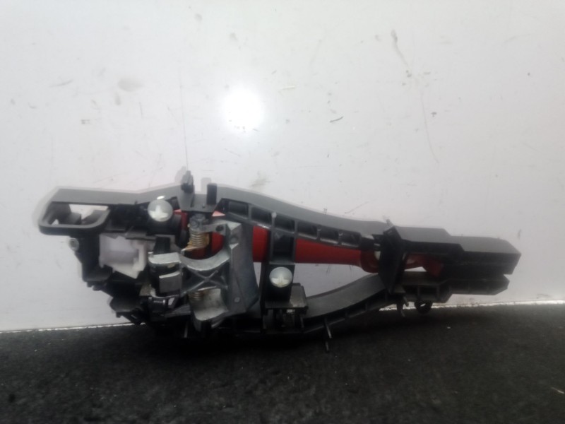 Recambio de maneta exterior trasera izquierda para bmw 1 (f20) 116 d referencia OEM IAM . ROJO 