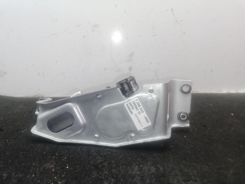 Recambio de motor limpia trasero para bmw 1 (f20) 116 d referencia OEM IAM 7258532AI02 - 18558210 MITSUBA 