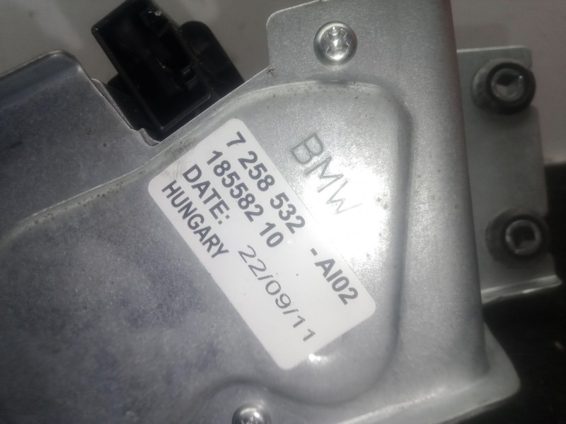 Recambio de motor limpia trasero para bmw 1 (f20) 116 d referencia OEM IAM 7258532AI02 - 18558210 MITSUBA 