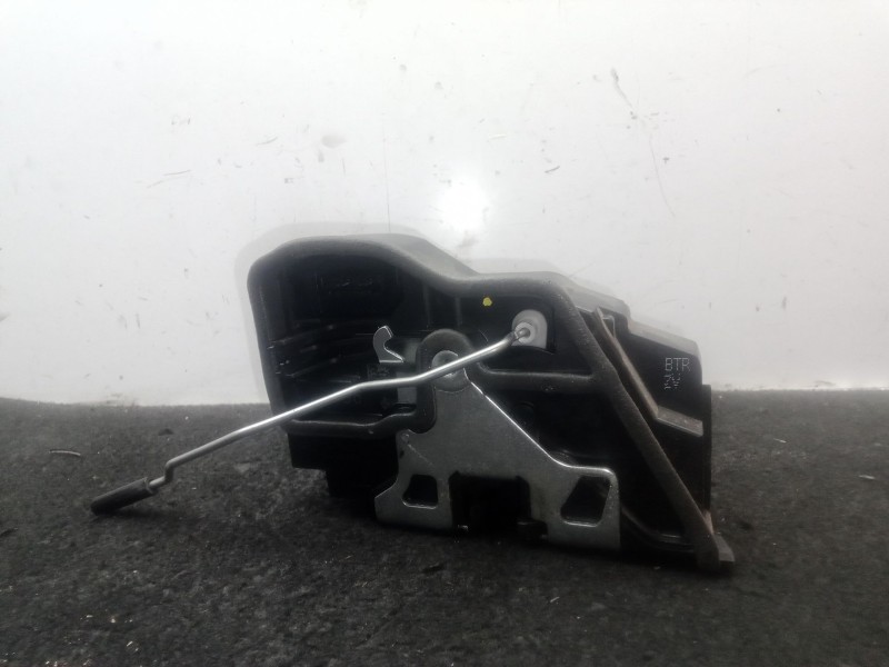 Recambio de cerradura puerta delantera derecha para bmw 1 (f20) 116 d referencia OEM IAM 7229458 4 PINES 