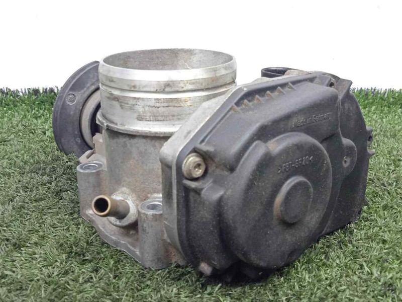 Recambio de caja mariposa para volkswagen golf iv berlina (1j1) 1.6 referencia OEM IAM 06A133064J  