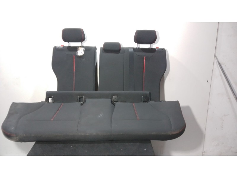 Recambio de asientos traseros para bmw 1 (f20) 116 d referencia OEM IAM TELA  NEGRO/ROJO