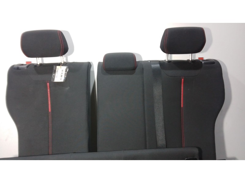 Recambio de asientos traseros para bmw 1 (f20) 116 d referencia OEM IAM TELA  NEGRO/ROJO