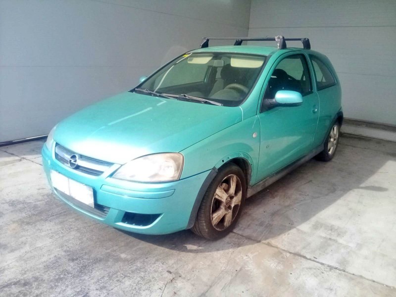 opel corsa c (x01) del año 2004