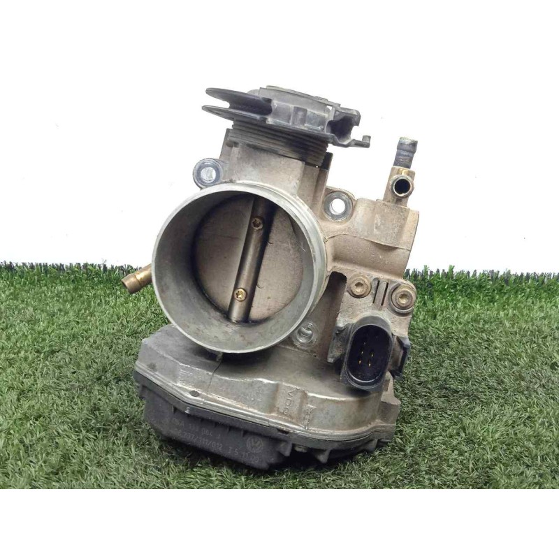 Recambio de caja mariposa para volkswagen golf iv berlina (1j1) 1.6 referencia OEM IAM 06A133064J  