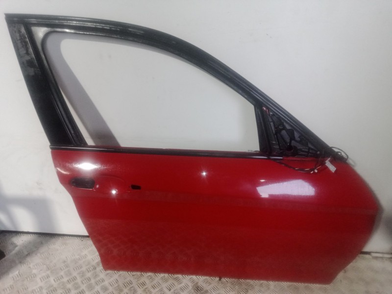 Recambio de puerta delantera derecha para bmw 1 (f20) 116 d referencia OEM IAM  ROJO 
