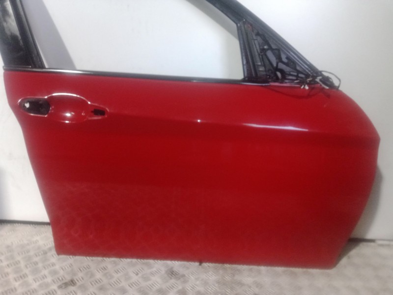 Recambio de puerta delantera derecha para bmw 1 (f20) 116 d referencia OEM IAM  ROJO 
