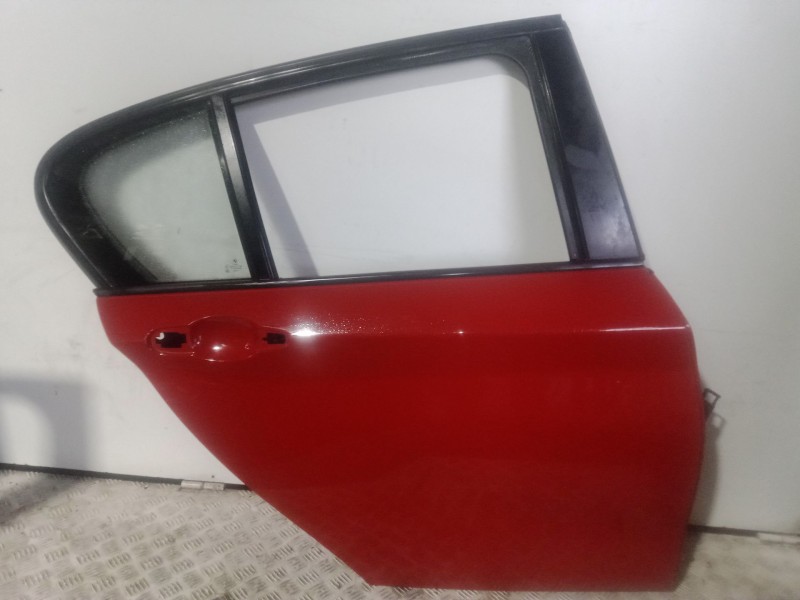 Recambio de puerta trasera derecha para bmw 1 (f20) 116 d referencia OEM IAM  ROJO 