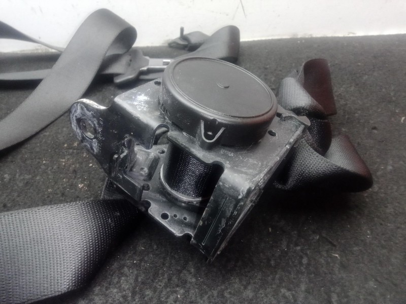 Recambio de cinturon seguridad trasero derecho para bmw 1 (f20) 116 d referencia OEM IAM .  