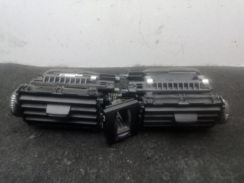 Recambio de aireador delantero central para bmw 1 (f20) 116 d referencia OEM IAM 920711610 - 507892 DOBLE 